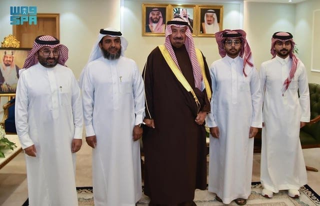 لتبرعه بخلايا جذعية.. تسليم مواطن وسام الملك عبدالعزيز من الدرجة الثالثة