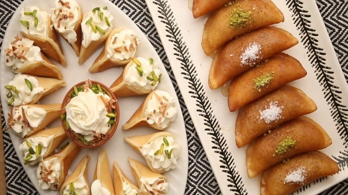 طريقة عمل عجينة القطايف في المنزل