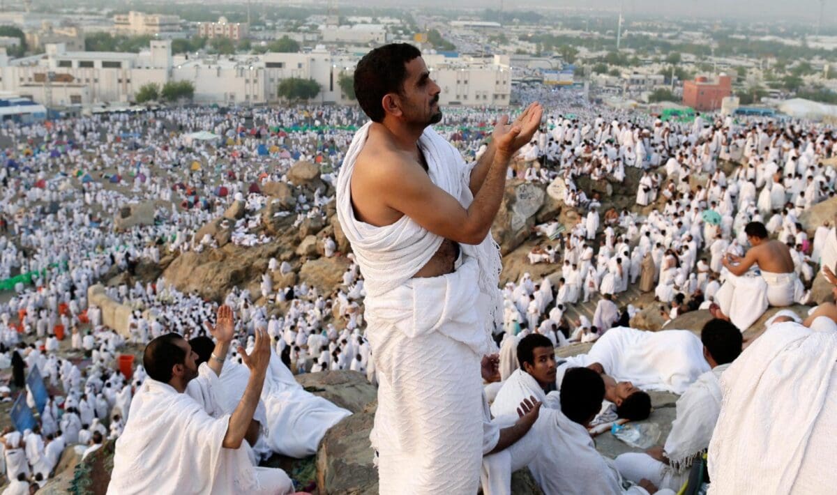 هام| اللقاحات المطلوبة لأداء الحج داخل المملكة 1445ه‍.. وموقف القادمين من الخارج