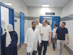 أسوان في قلب الأزمة: نقابة الأطباء تتصدى لموجة النزلات المعوية