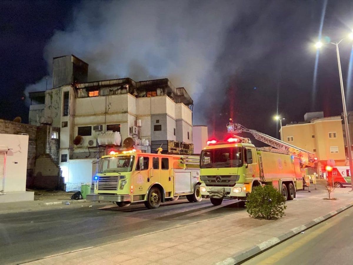 مأساة الفجر بسبب شاحن جوال.. وفاة 7 أشخاص من أسرة واحدة بالأحساء فى حريق هائل وتفاصيل اللحظات المرعبة
