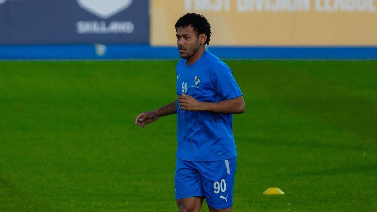 مفاجأة تبرأ رومارينيو لاعب نيوم السعودي من تعاطي المنشطات