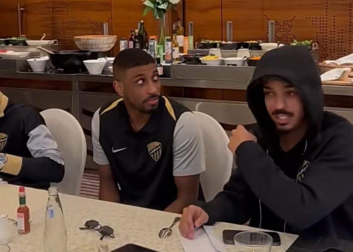 الاتحاد يتجه إلى تجديد عقد أحمد شراحيلي