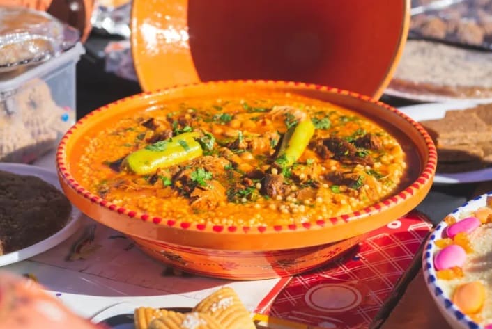 شخشوخة والمقطعة وبركوكس.. تعرف على أشهر أكلات الشعب الجزائري في الشتاء البارد