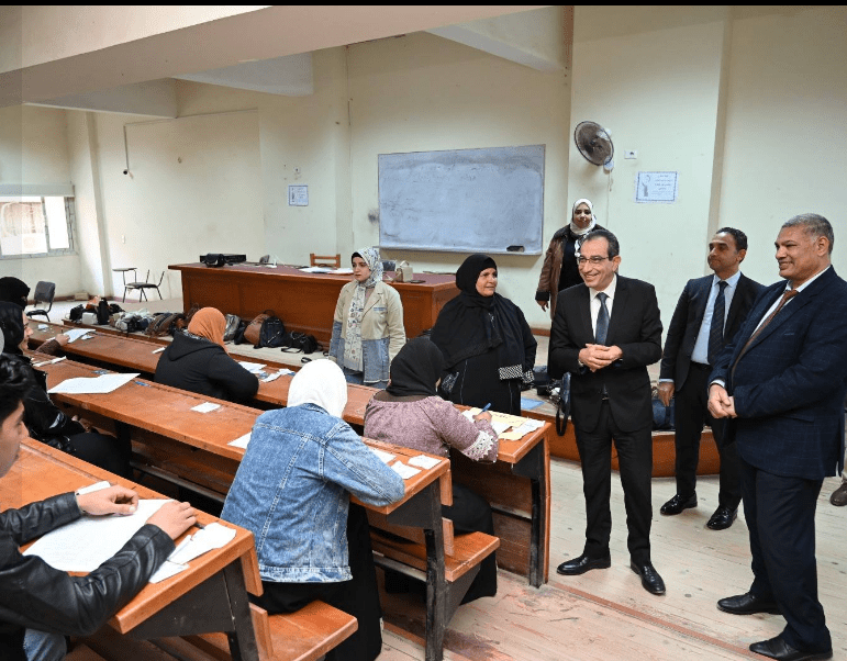 جامعة الفيوم