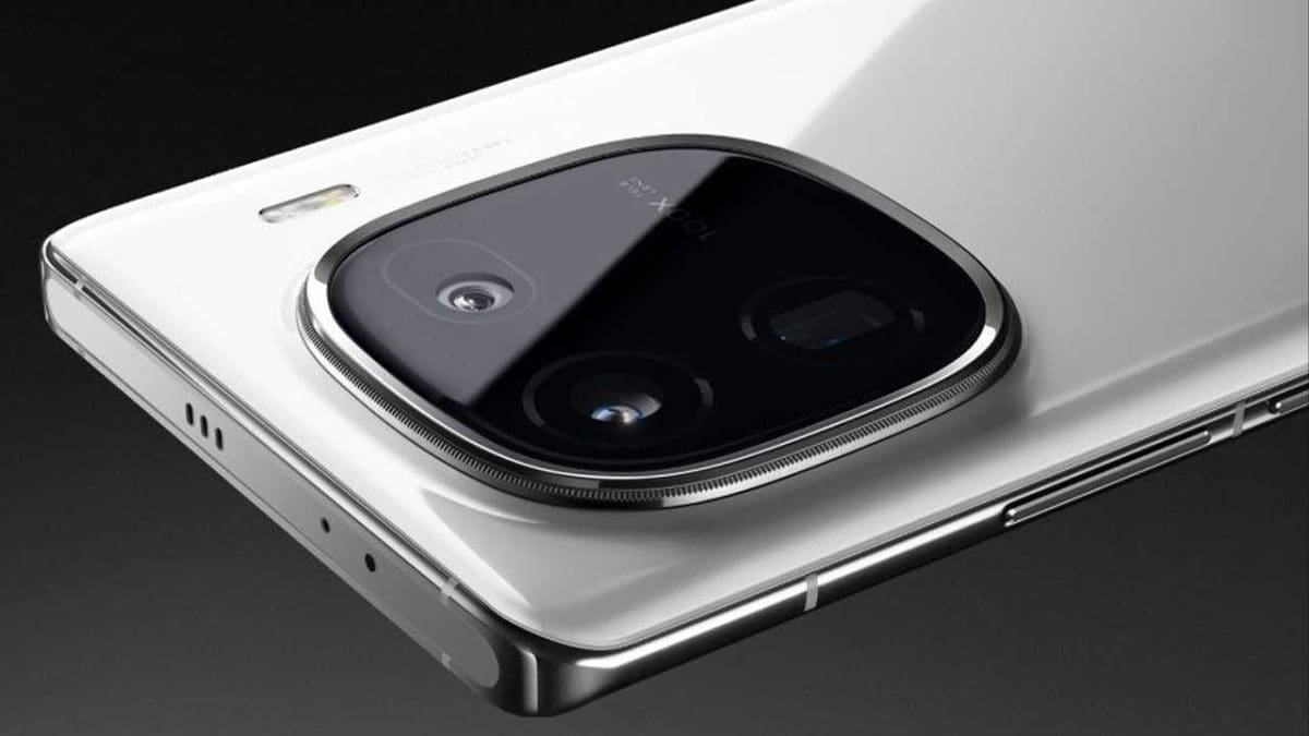 بشاشة بدقة 2K: ظهور القاتل الرائد iQOO 15 Pro