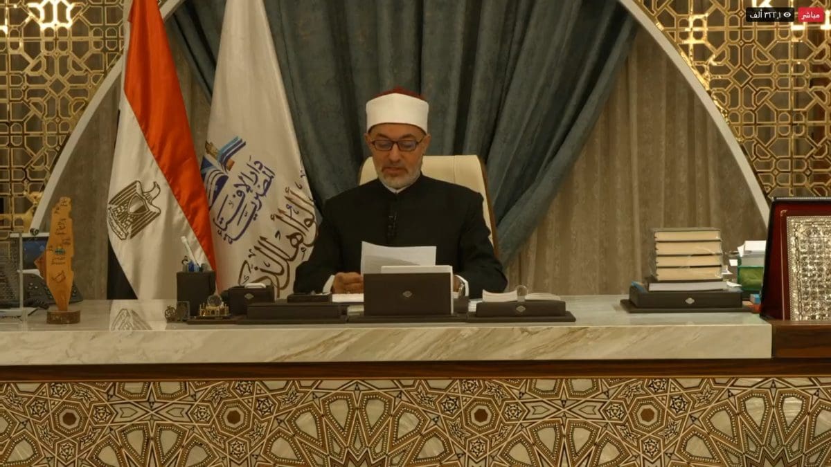 عاجل.. بيان ثاني الآن من دار الإفتاء حول الجدل المثار بشأن تحديد موعد عيد الفطر