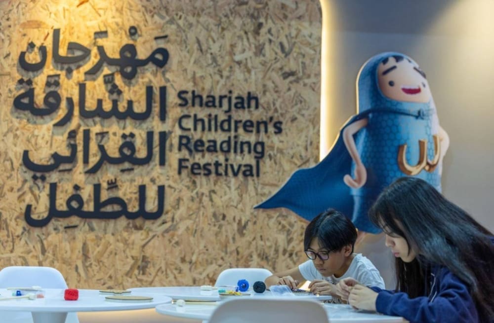 في مهرجان الشارقة للطفل: ورشة "فن الخيوط" تطلق خيال الأطفال لصنع لوحات فنية بشخصياتهم المفضلة