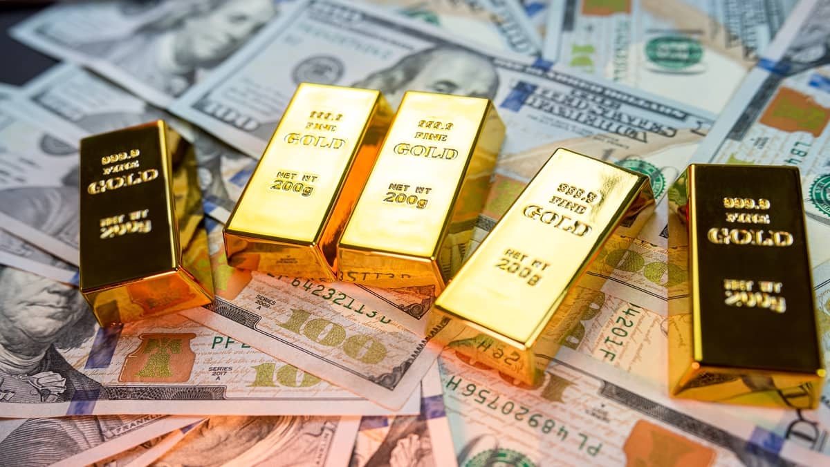 عاجل.. أسعار الذهب الآن تتكبد خسائر كبيرة ومفاجئة تزامناً مع صعود وتعافي أسعار الدولار