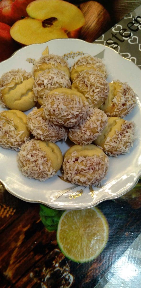 بسكويت المربى وجوز الهند