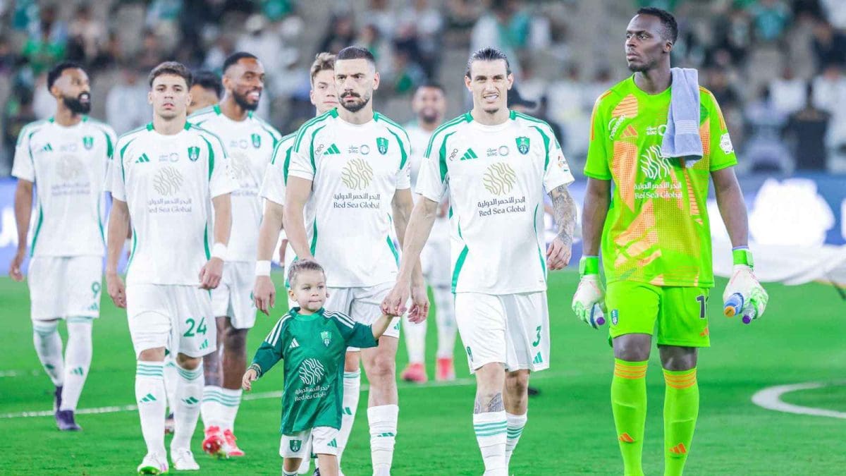 جاسبريني يستهدف ضم محترف الأهلي السعودي إلى روما في الميركاتو الصيفي 