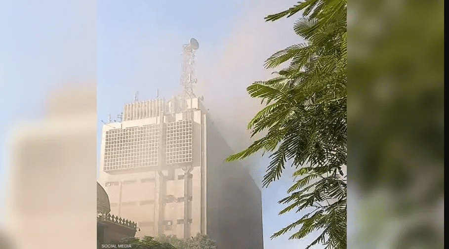 حريق سنترال رمسيس يلغي جلسة تداول البورصة المصرية لأول مرة في تاريخها