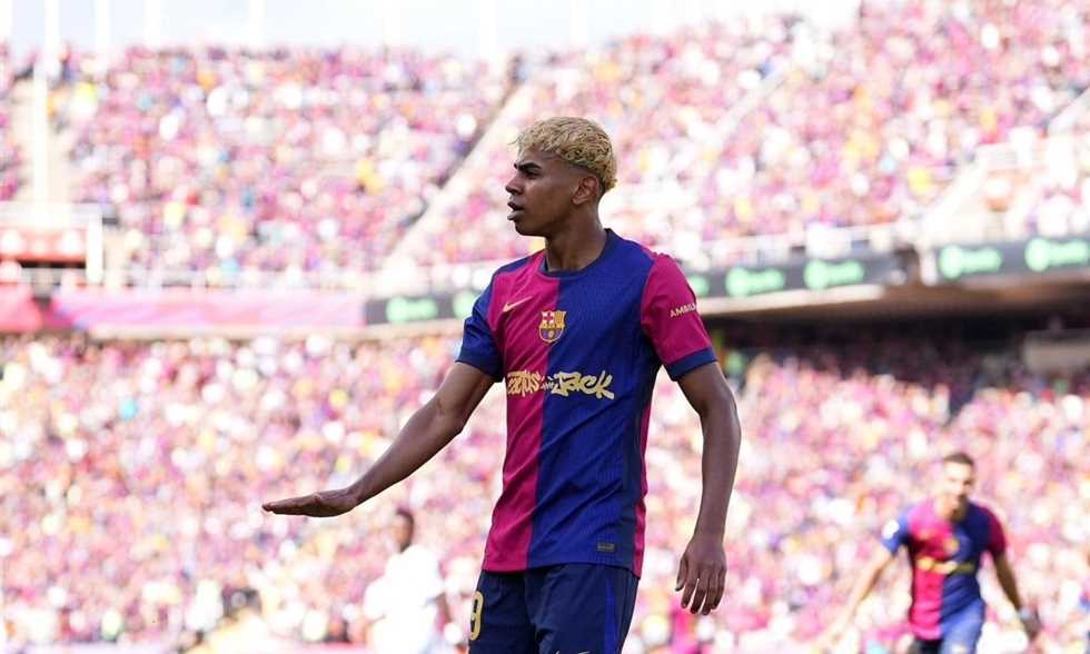 لامين يامال يتعهد لجماهير برشلونة: "سنقاتل من أجل دوري الأبطال الموسم المقبل