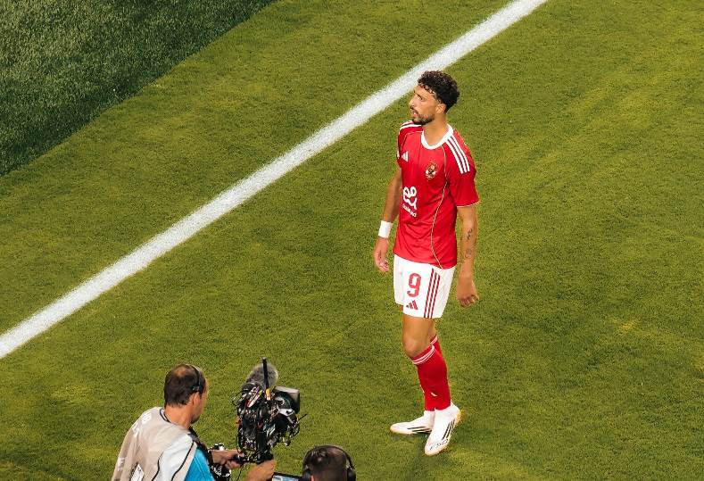 أول رد من وسام أبو على على هجوم جماهير الأهلي عليه