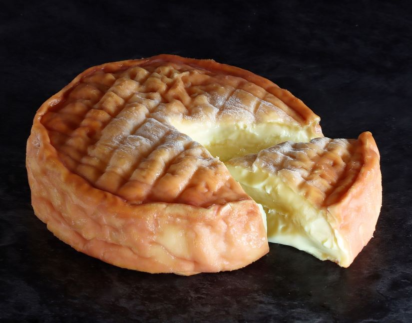 إيپويس (Époisses de Bourgogne) – فرنسا