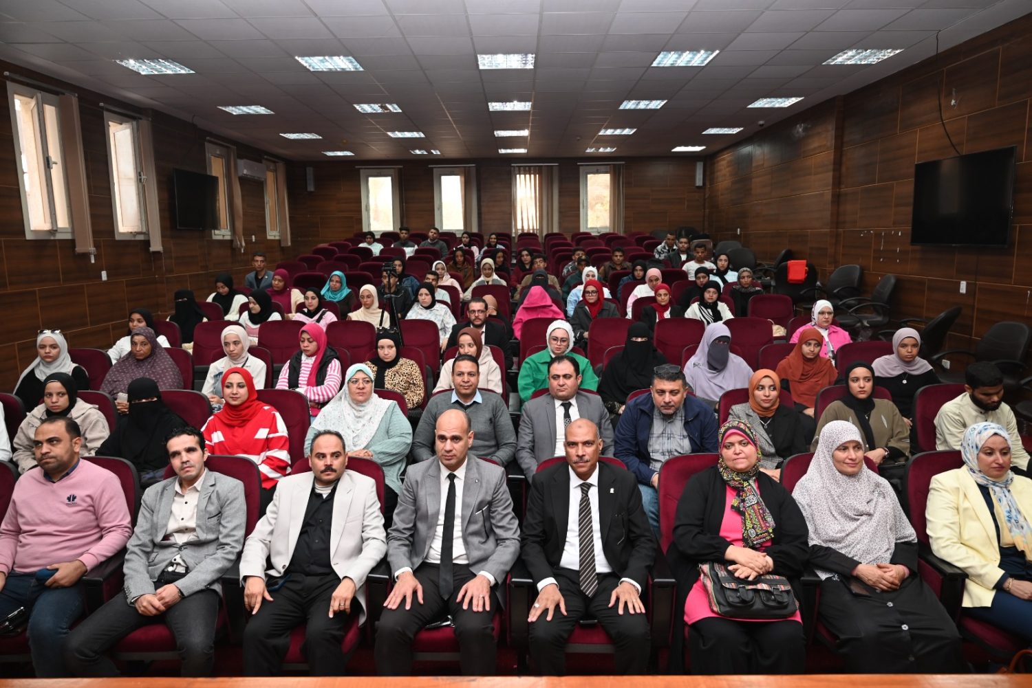 جامعة الفيوم